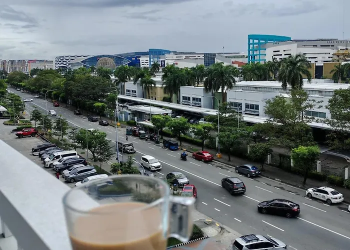 Shore1 Towerd 1br Moa Firewoks View By Shmily Staycation Manila